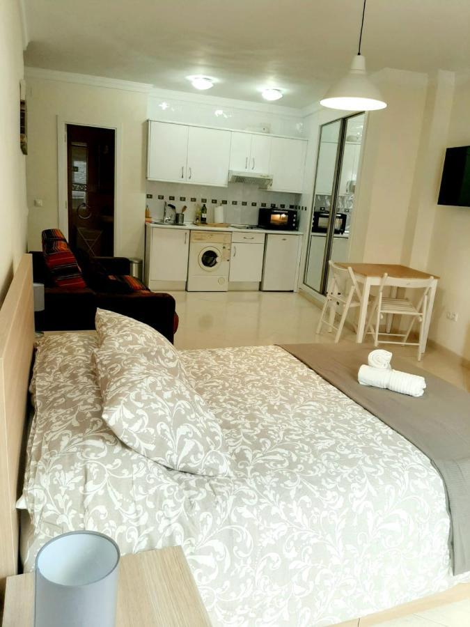 Central Estudio Малага Экстерьер фото